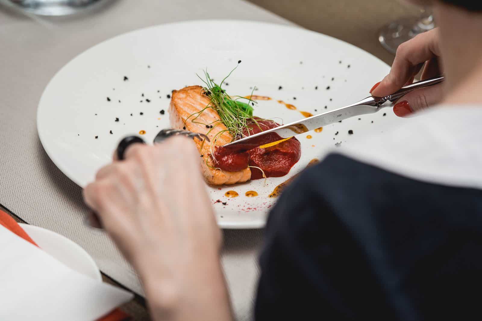 A small amount of food on a plate