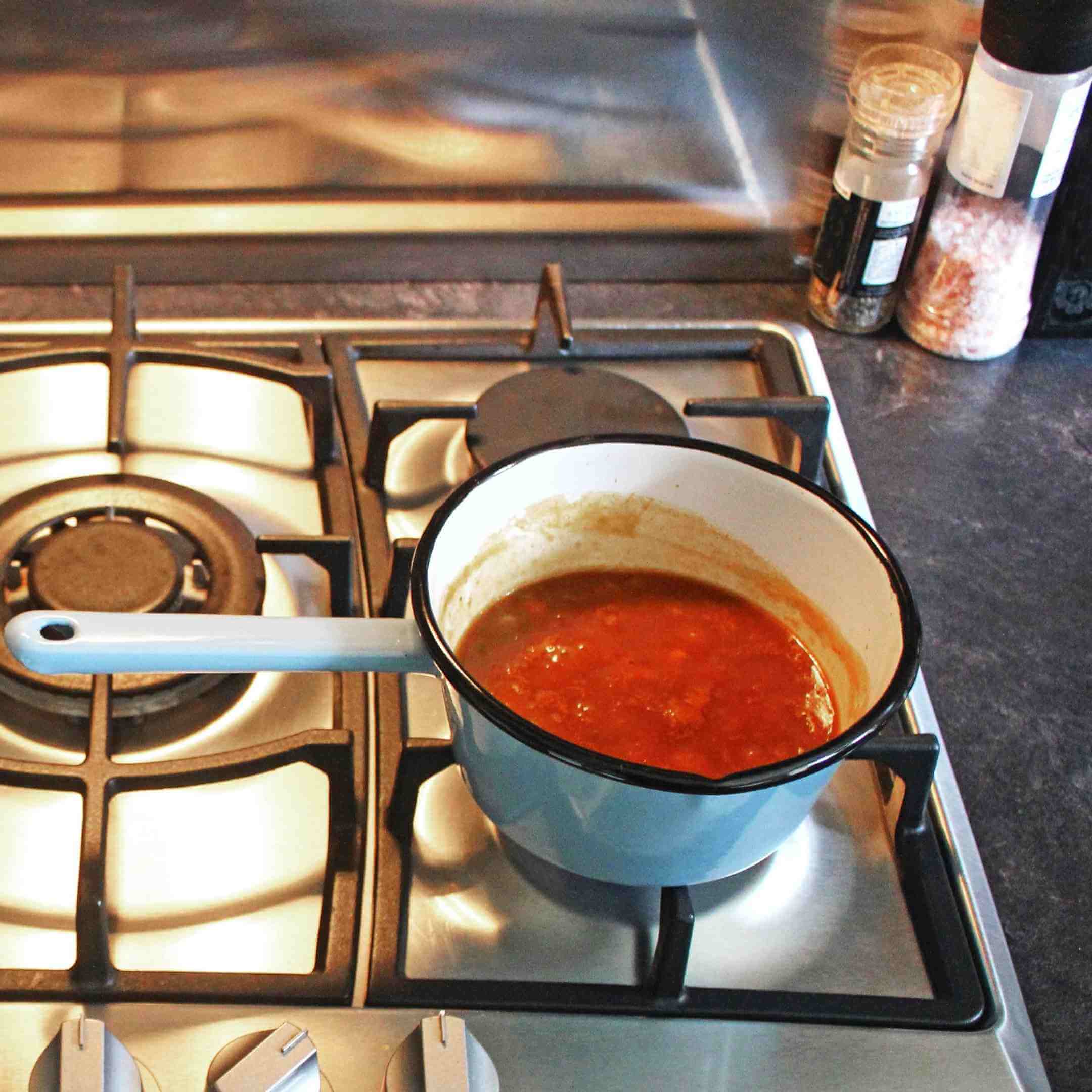 warming up canned soup on the stovetop