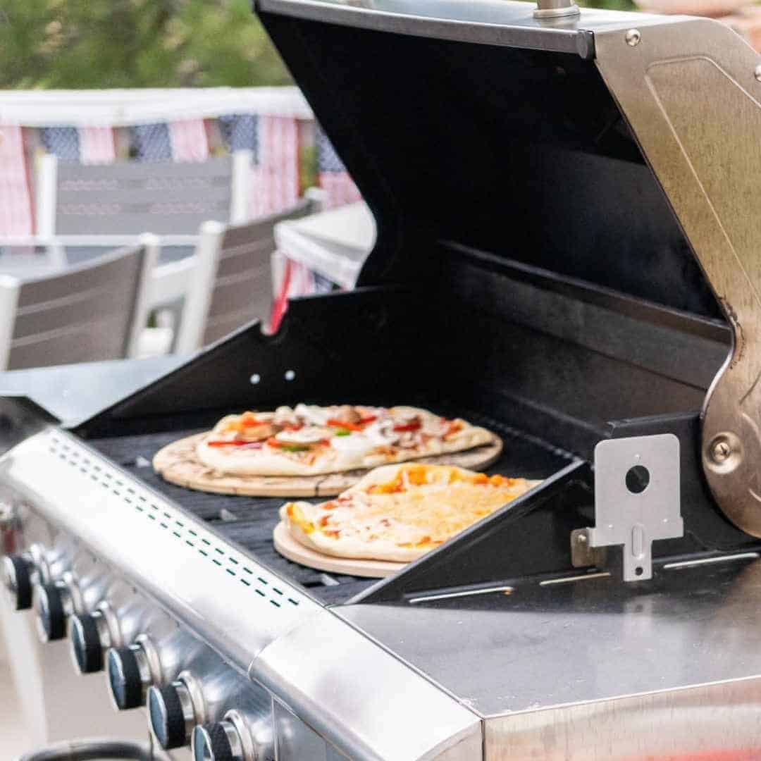 using pizza stone on the grill