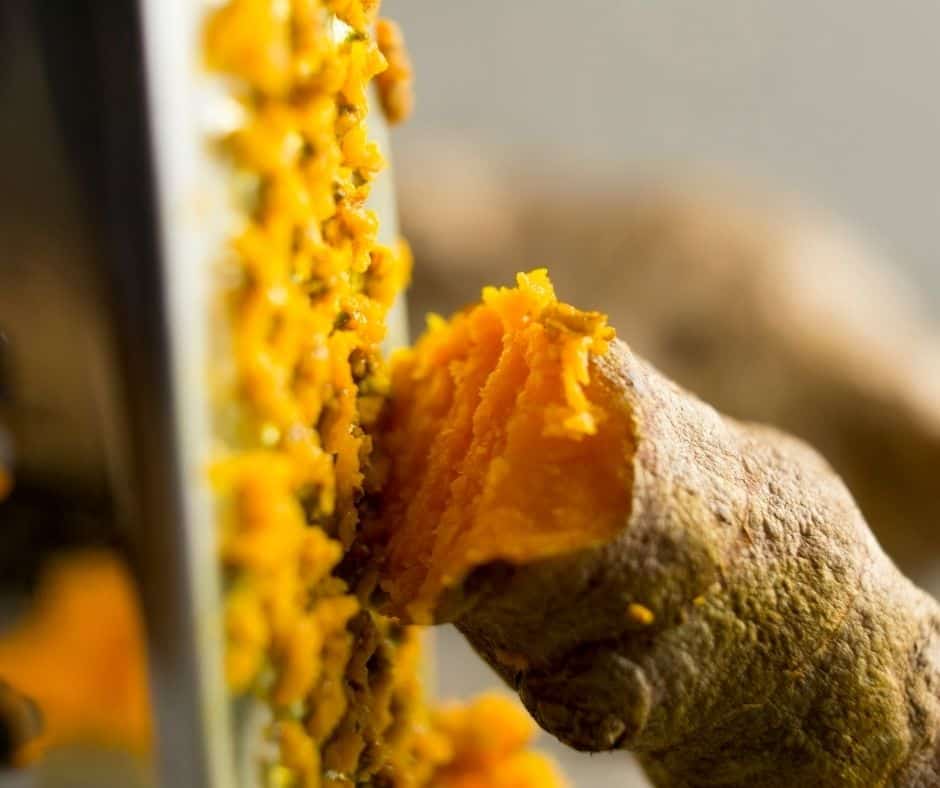 grated turmeric root 