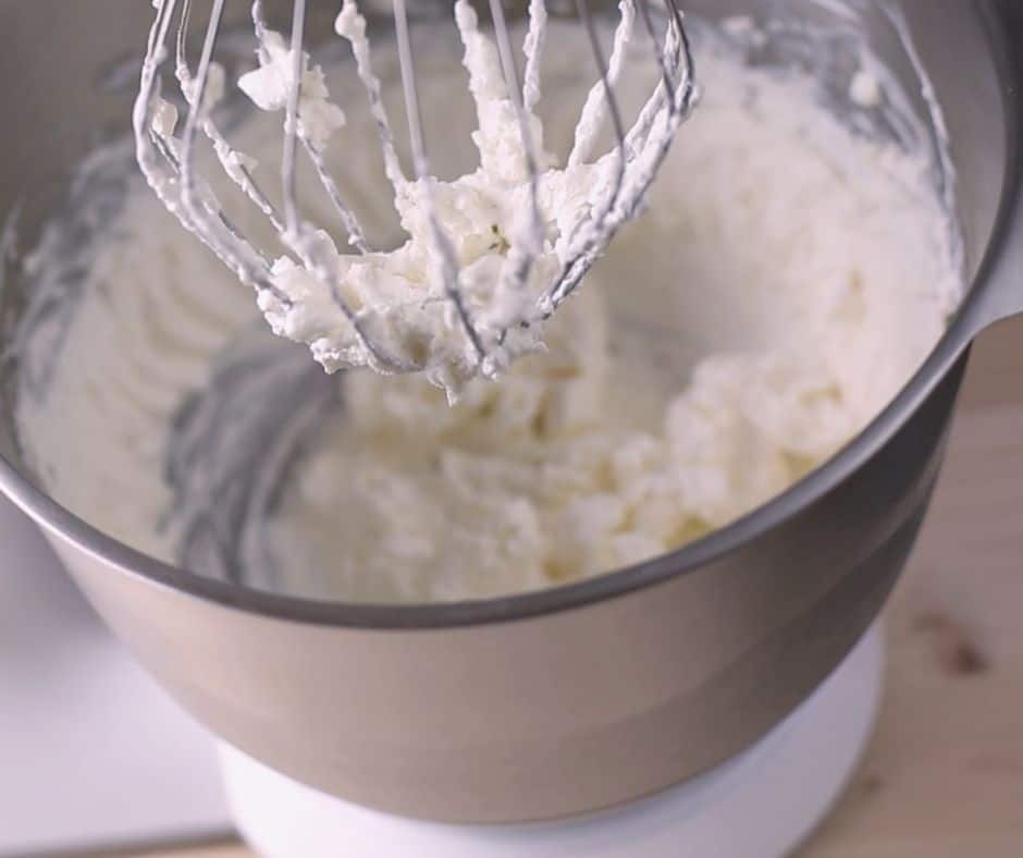 lumpy cream cheese frosting