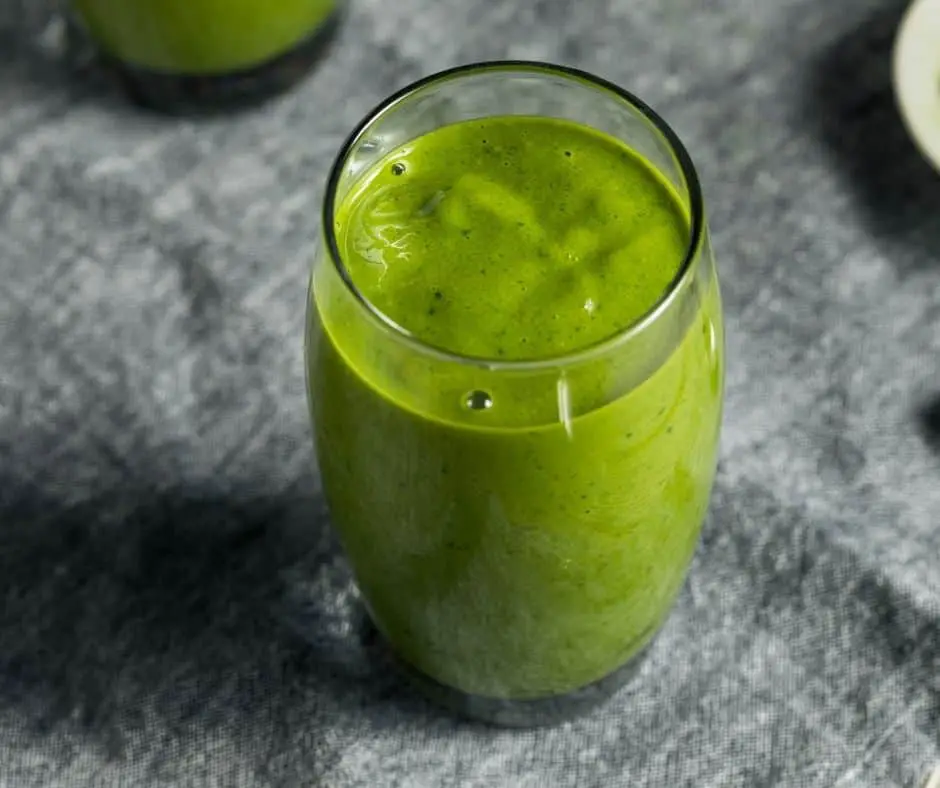 pineapple matcha smoothie