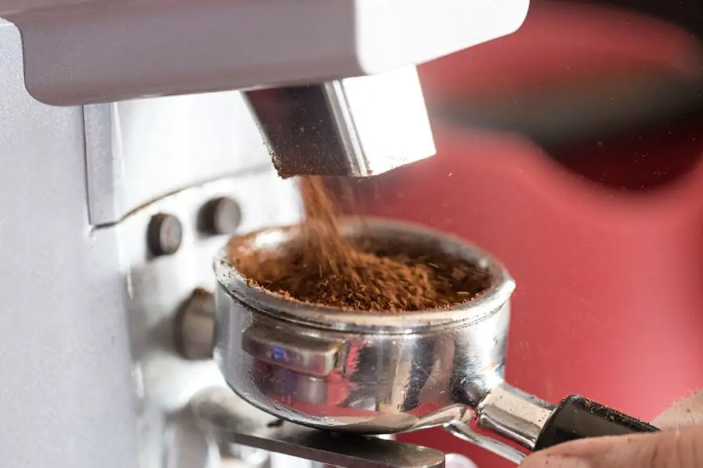 grind coffee just before brewing