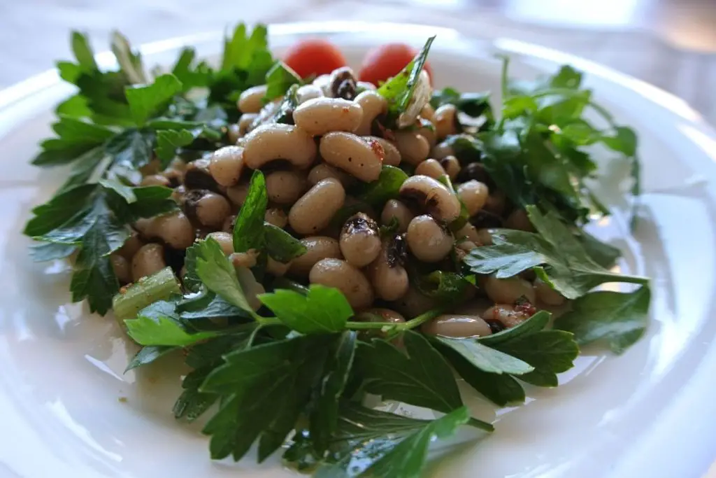 Black-Eyed Pea Salad served with pesto pasta