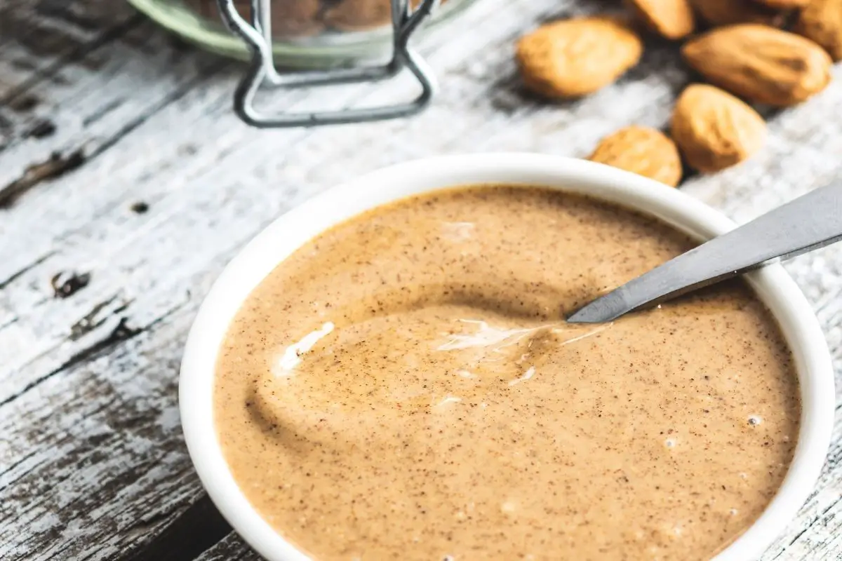 15 Carrot Cake Frosting Alternatives (Without Cream Cheese)