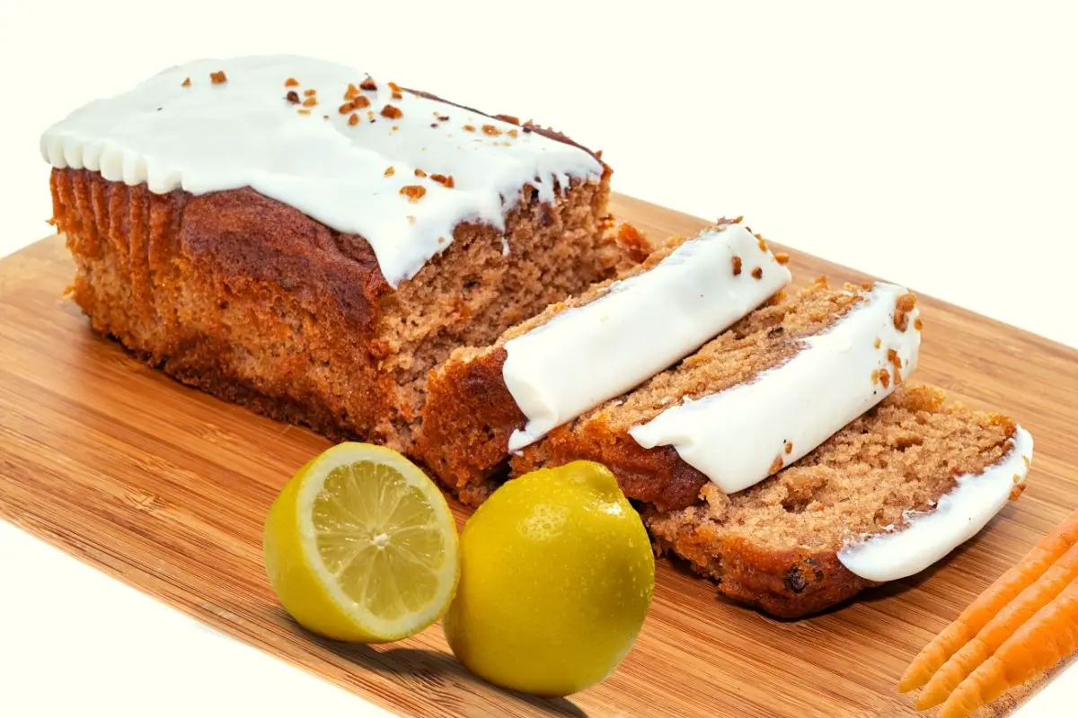 15 Carrot Cake Frosting Alternatives (Without Cream Cheese)