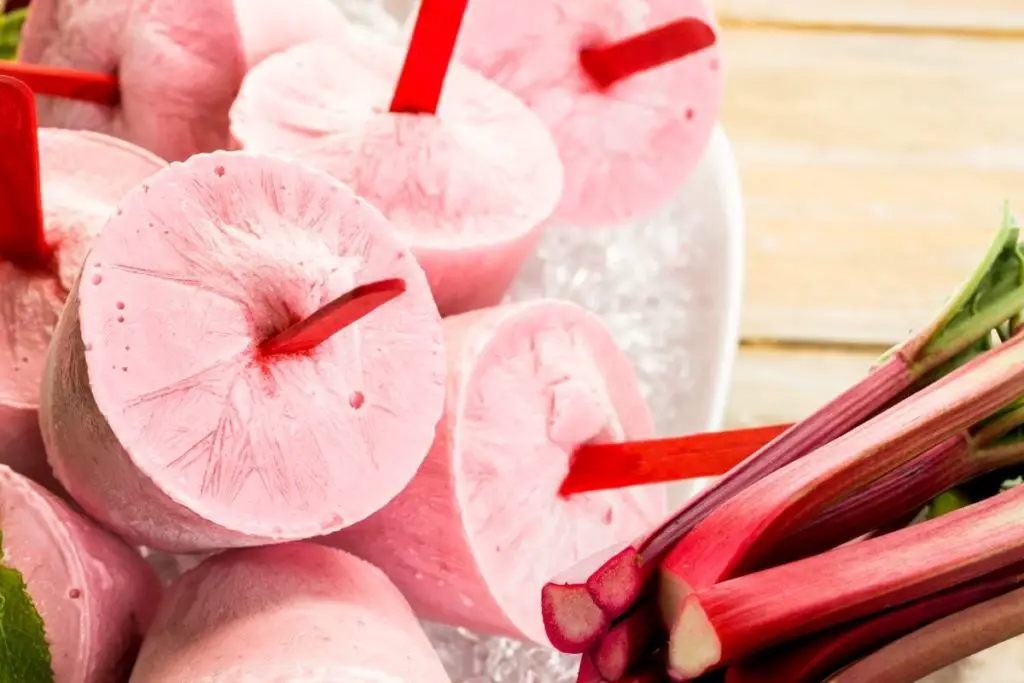 rhubarb popsicles