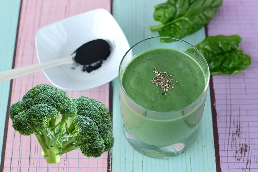 spirulina smoothie with broccoli for weight loss