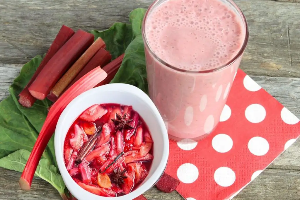 stewed rhubarb smoothie