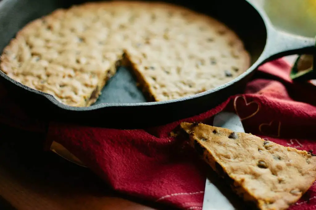 cast iron skillet chocolate chip cookie