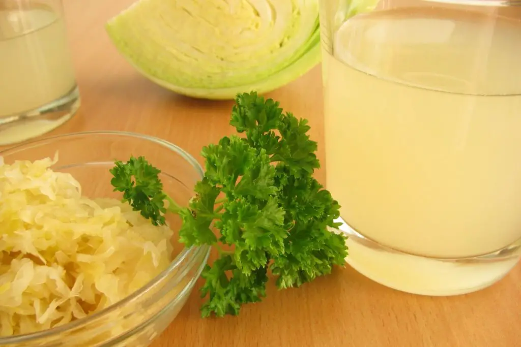 draining sauerkraut to reduce saltiness