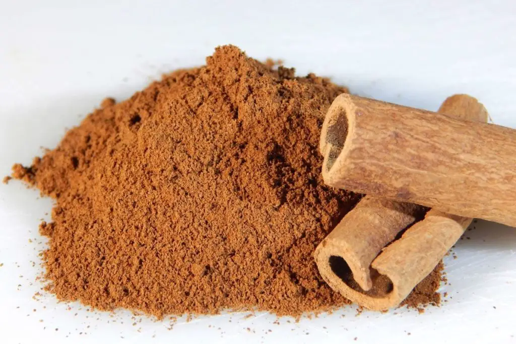 ground cinnamon