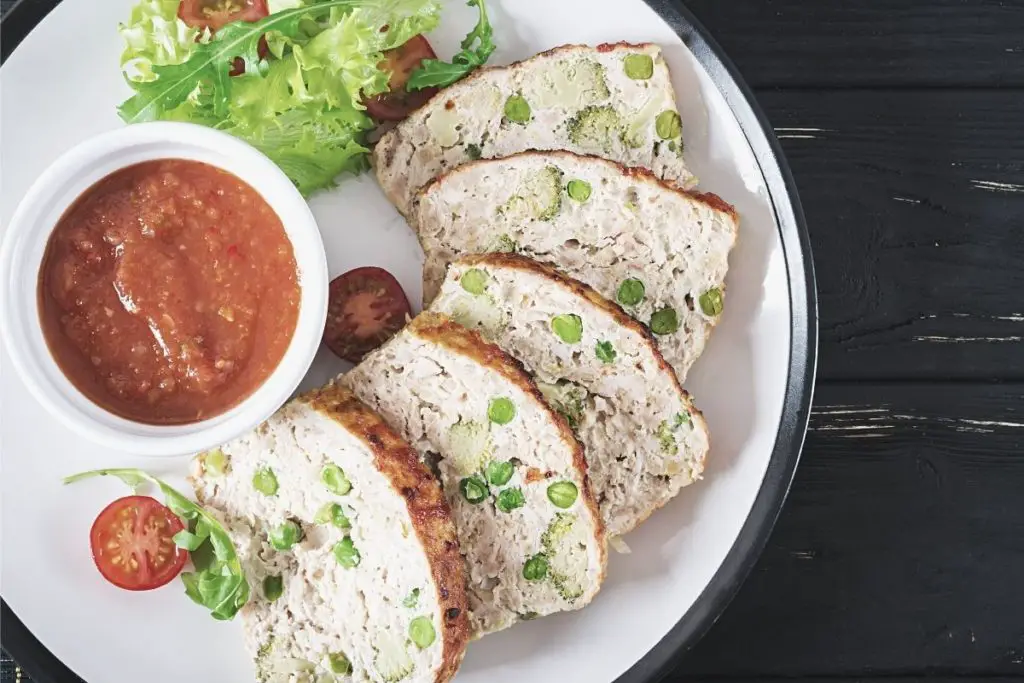 Homemade healthy turkey meatloaf