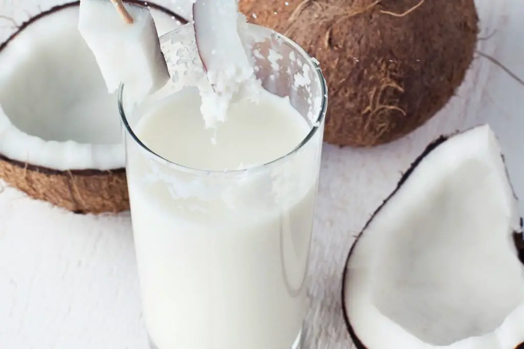 Coconut milk that contains high levels of saturated fat