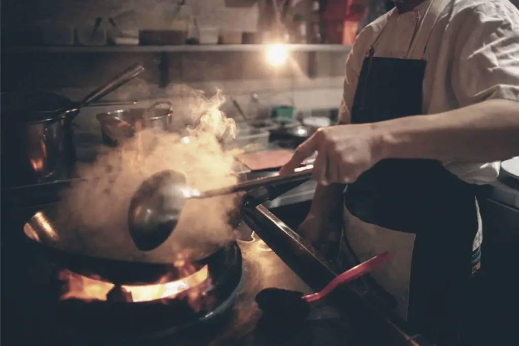 cooking of broccoli fried beef