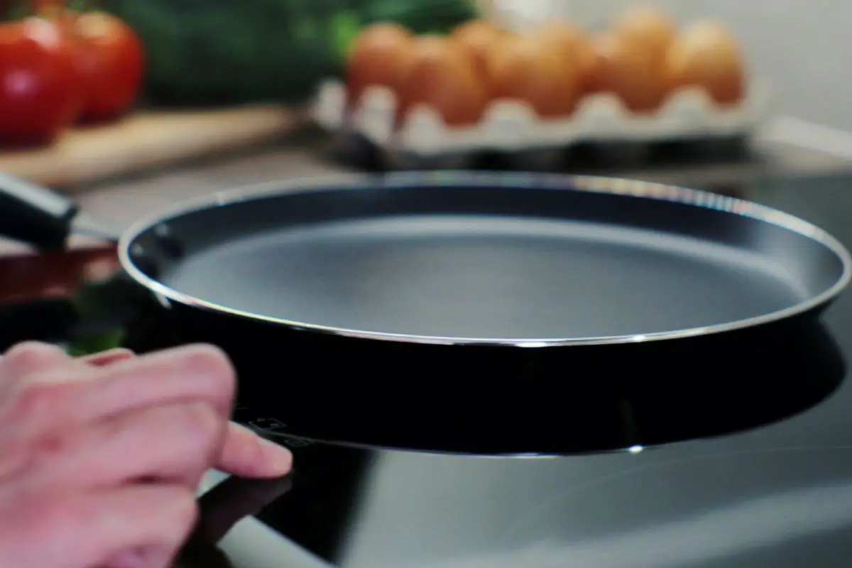 How To Cook Pancakes On Induction Cooktop? (Few Key Things To Consider)