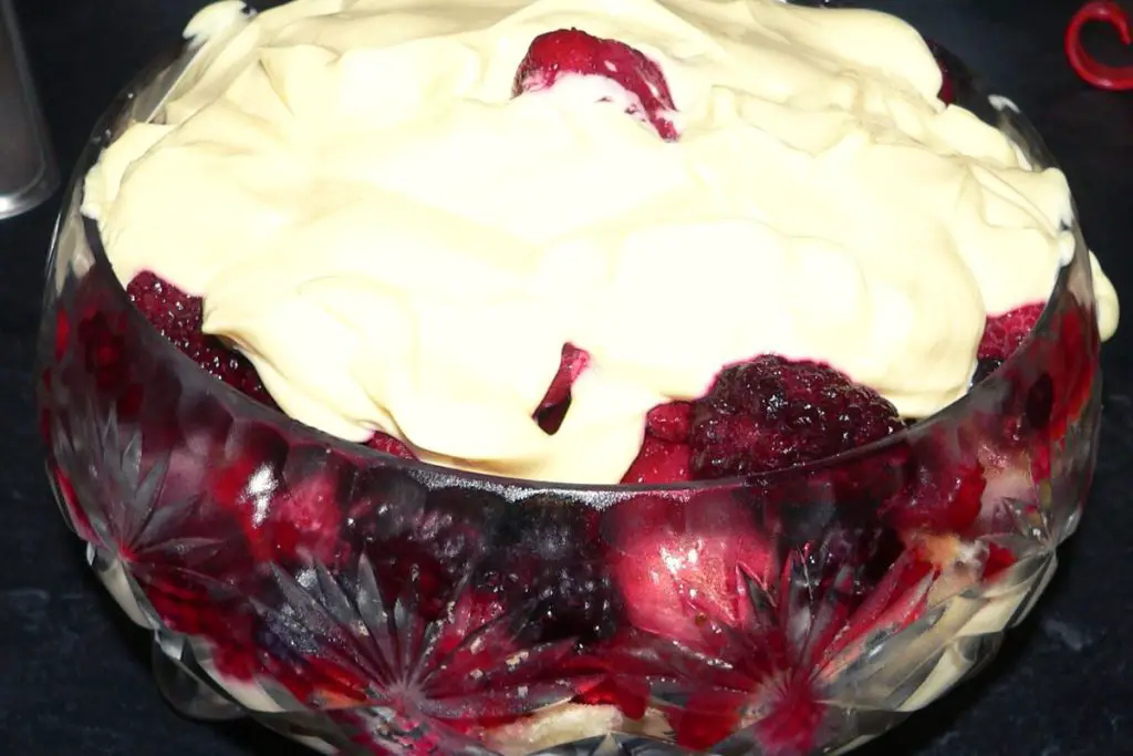 Berry and cherry trifle with pound cake