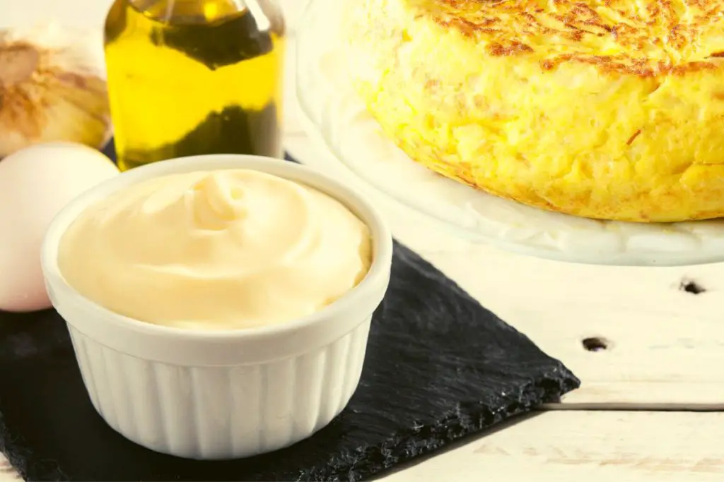 Spanish omelette with aioli sauce