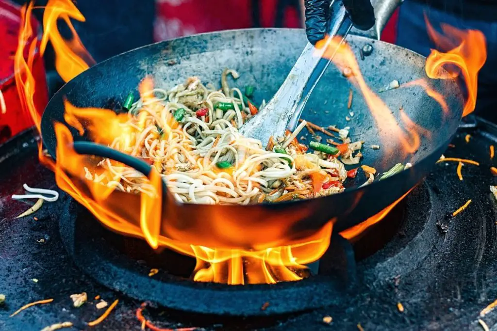 wok on open flames 