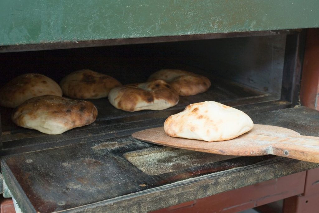 baking pita bread in oven