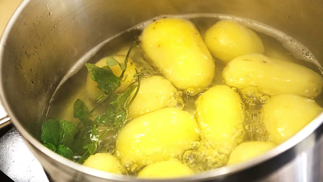 boiling potatoes without them falling apart