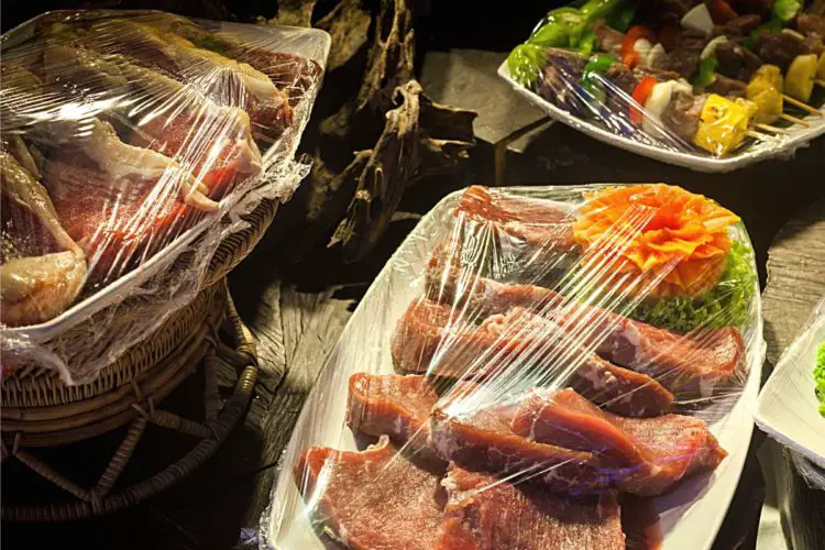 Can You Use Plastic Wrap In The Oven? No, Use This Instead!