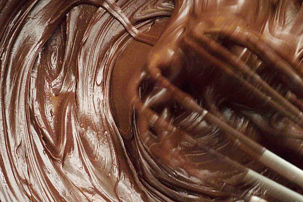 adding chocolate to store bought frosting