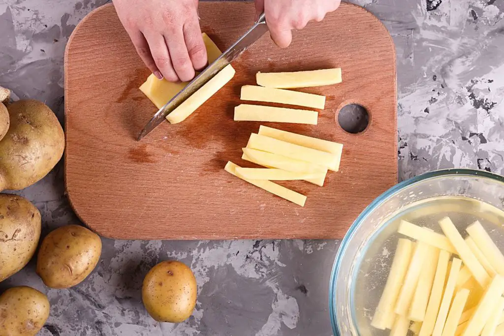 soaking cut fries in cold water removes excess potato starch