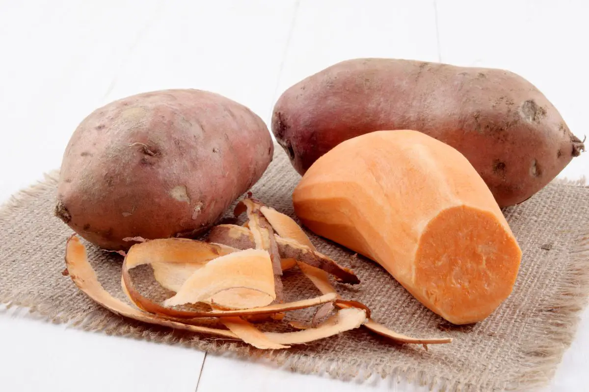 Can You Eat Raw Sweet Potato? (Benefits And Risks)