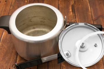 Repair of an Instant Pot Pressure Cooker « Flounderings