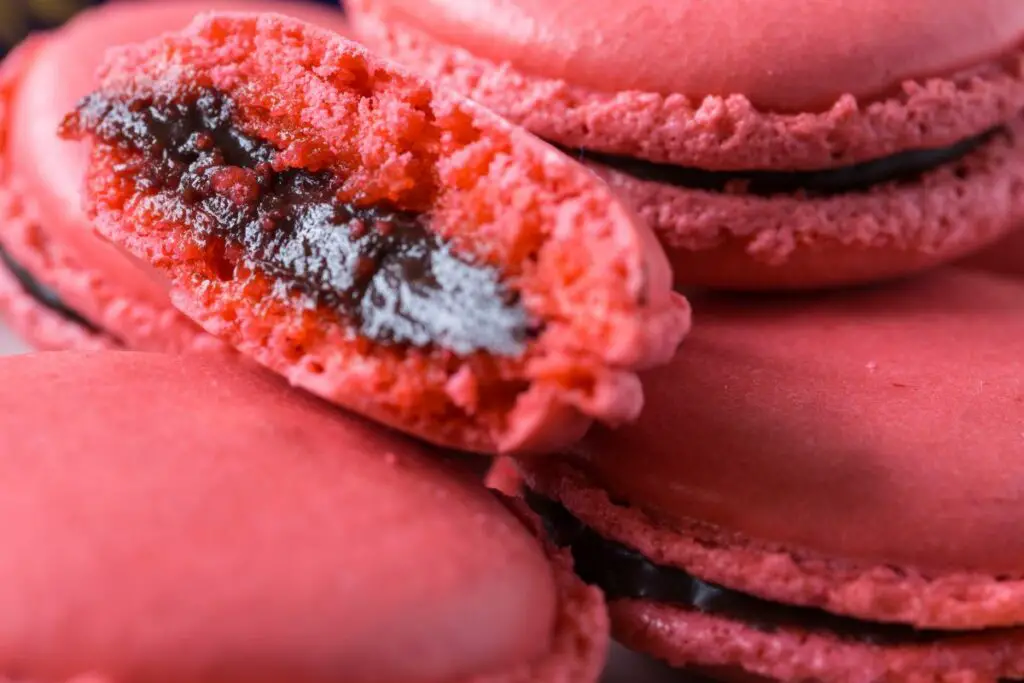 jam filled macarons