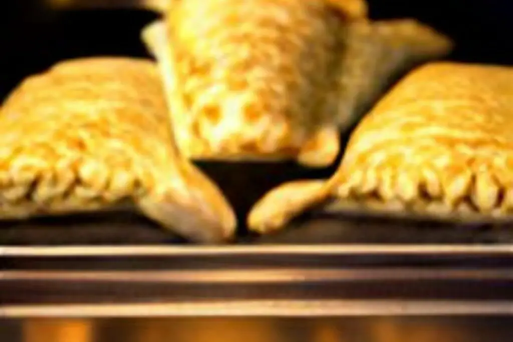 making crispy hot pockets