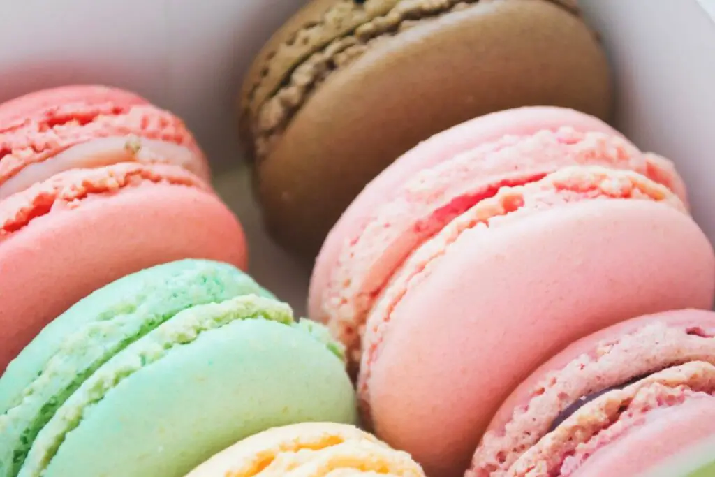 storing macarons in the fridge