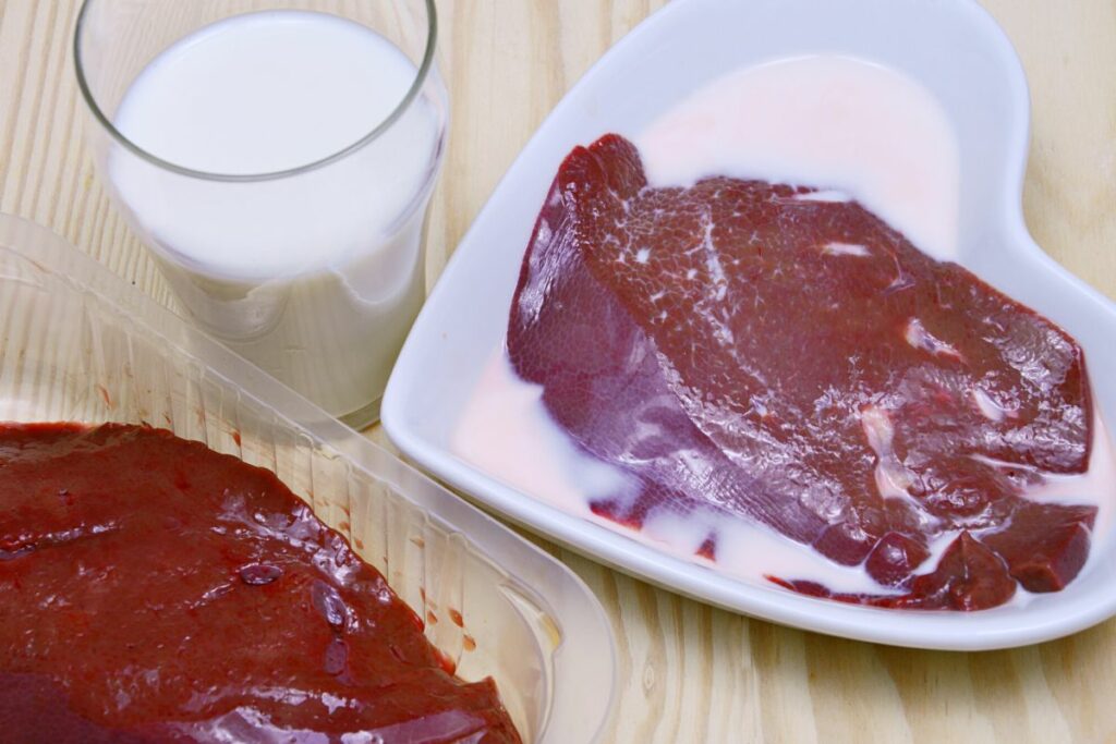 soaking liver in milk before cooking 