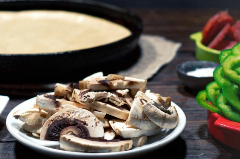 How To Prepare Mushrooms For Pizza?