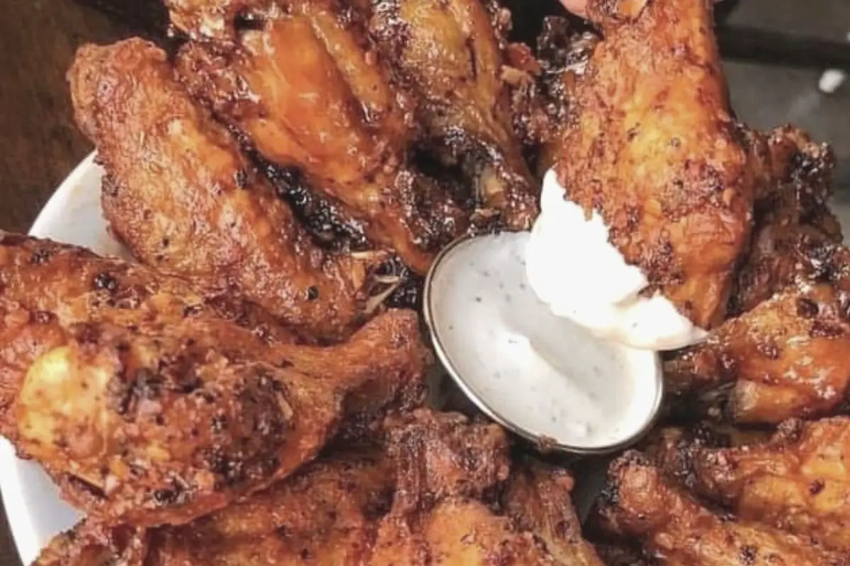 How To Cook Raw Chicken Wings In An Air Fryer (Easy & Crispy Recipe)