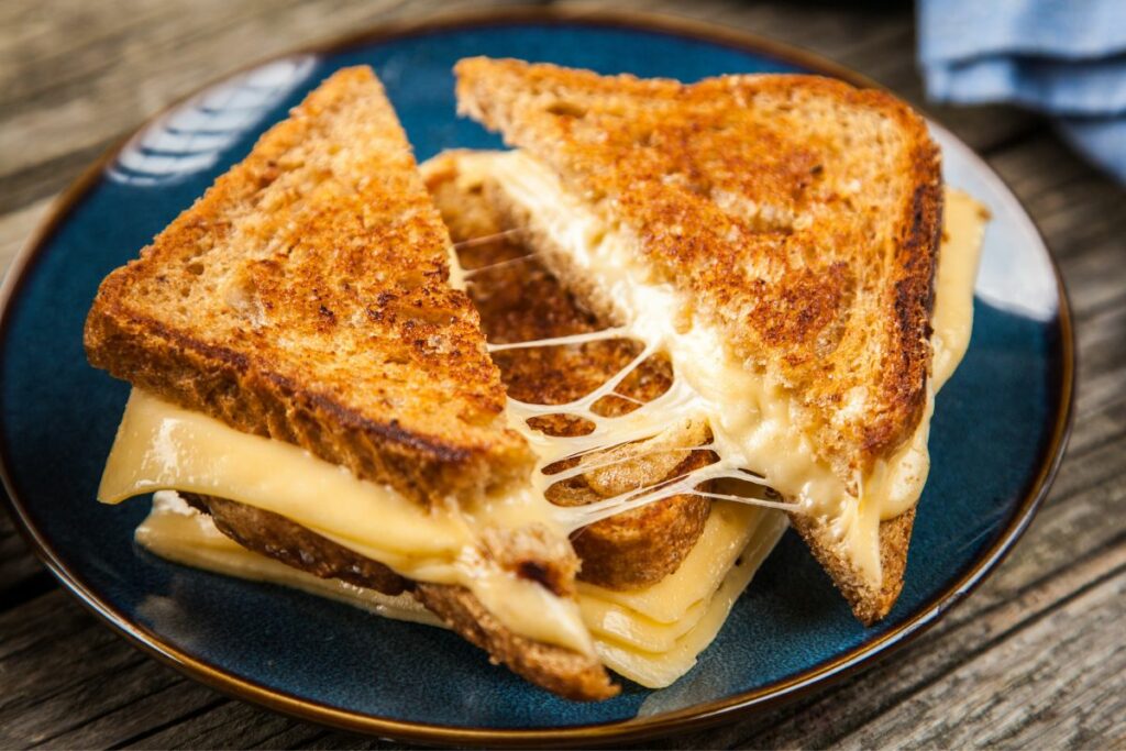 grilled cheese sandwich 