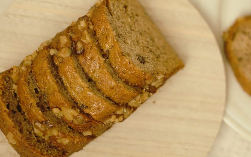 what nuts to put in banana bread