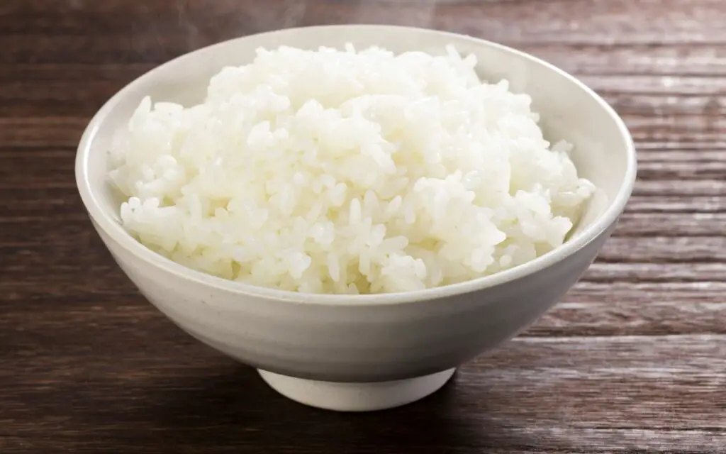cup of cooked white rice 