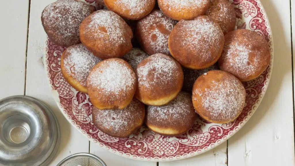 deep fried donut holes