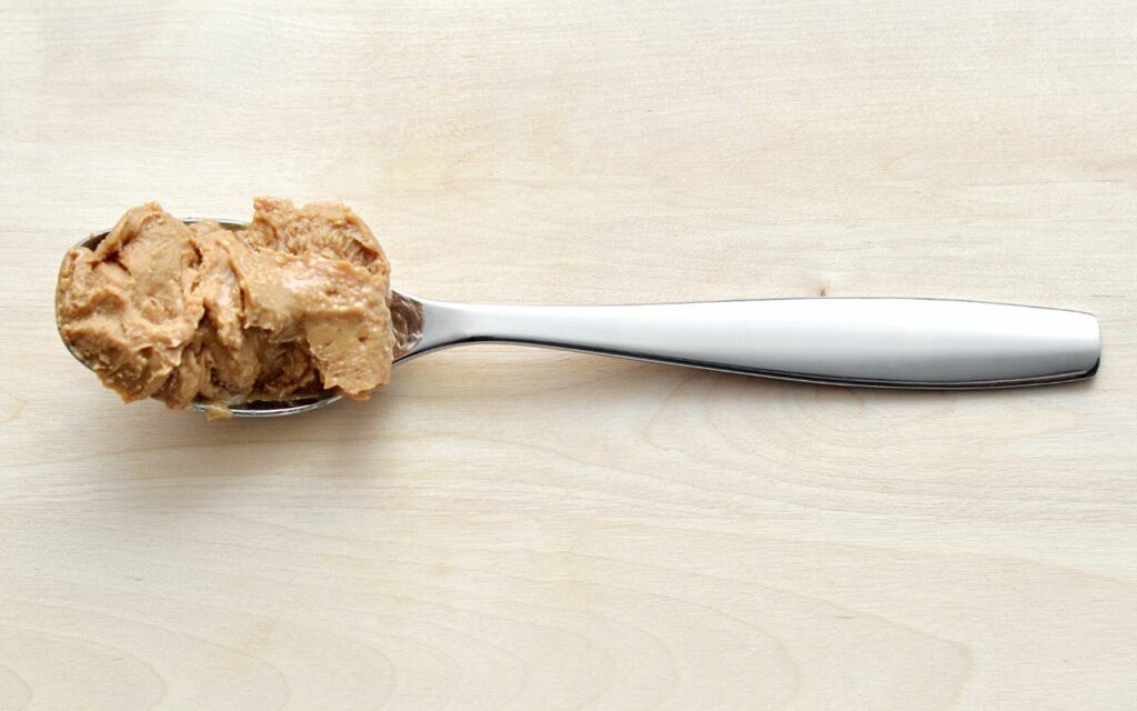 tablespoon of peanut butter 