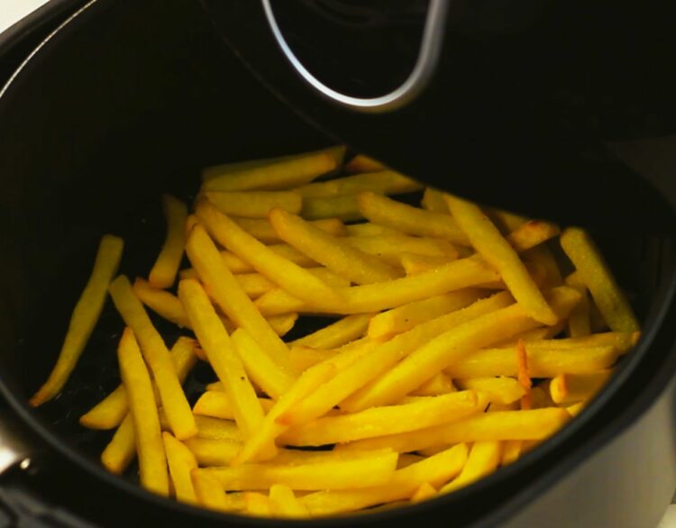 How To Make Frozen French Fries In An Air Fryer Quick And Crispy