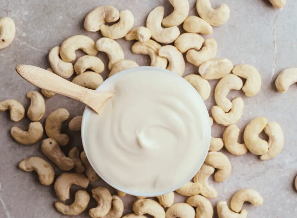 cashew cream is a good coconut milk substitute for curry 
