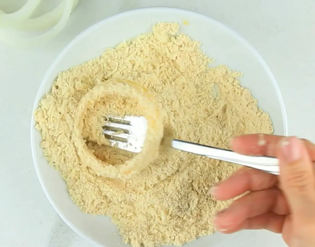 coating the onion rings without bread crumbs and flour