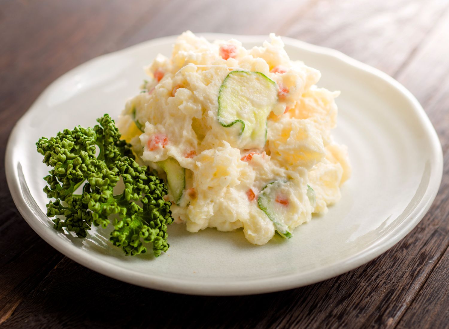 How Much Potato Salad For 30 People? No Leftovers & No Hungry Guests