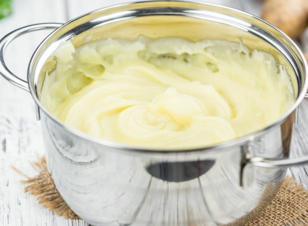 smooth and creamy mashed potatoes