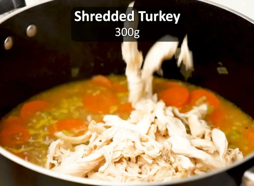 making of leftover turkey soup
