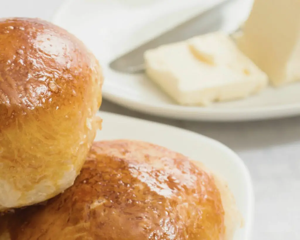 Greek yogurt bread with butter 