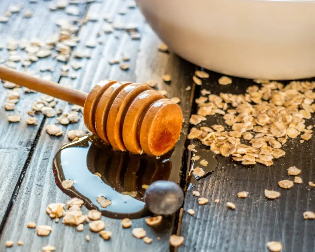 adding honey to an oatmeal apple cake recipe