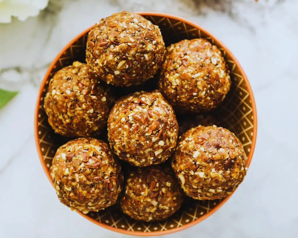 cinnamon energy balls